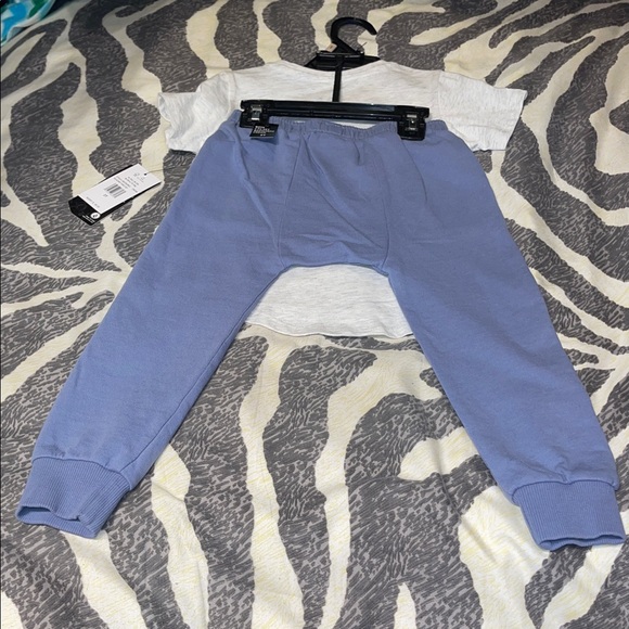 Volcom - Picture 5 of 6